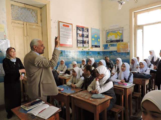 جولة وكيل وزارة التعليم باسيوط