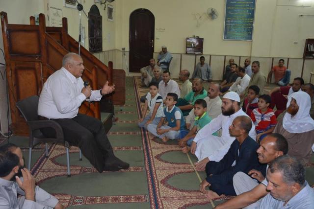 لقاء المحافظ مع الأهالي