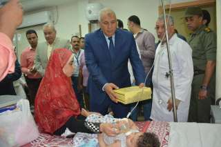 محافظ الوادي الجديد يطمئن على...