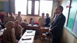  استبعاد مدير مدرسة  بالفيوم وإحالة مسئول...