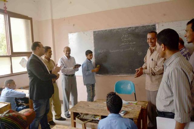 جولة نائب محافظ الأقصر