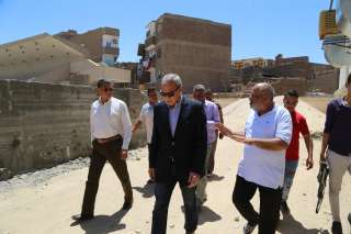 الهجان يتابع اعمال تطوير مركز...