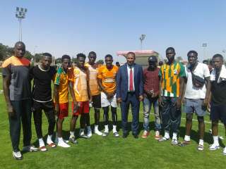 فريق جامعة الازهر يكتسح فريق...