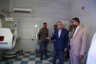 خلال جولة مفاجئة لمحافظ قنا...