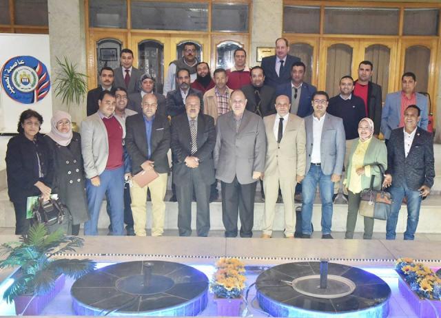 محافظ أسيوط مع الاعلاميين والصحفيين