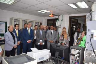 محافظ الفيوم ونائب وزير الاسكان...