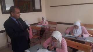 وكيل تعليم الوادى الجديد يتابع...