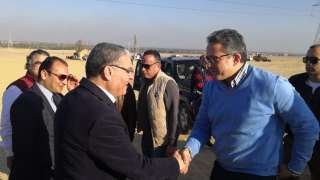 وزير السياحة والآثار يصل المنيا...
