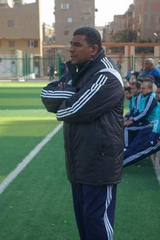 مصطفي حكيم