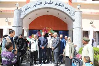 قنا تستقبل وفد مؤسسة الشيخ...