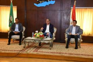 بمشاركة الجمعيات الأهلية والأحزاب ..محافظ...