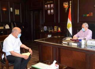 محافظ الاقصر يعتمد نتيجة الشهادة...