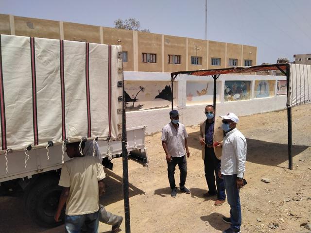 تركيب المظلات