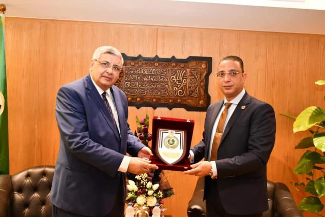 محافظ الفيوم يستقبل مستشار رئيس الجمهورية