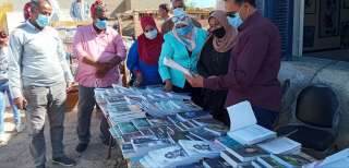 رئيس مدينة القصير يفتتح معرض...