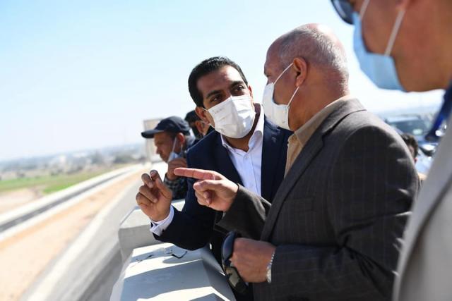وزير النقل ونائب محافظ قنا يتفقدا محور باسم فكري
