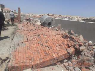 إزالة فورية لدور مخالف بمنطقتي...