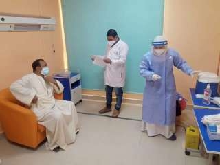 أهالي الأقصر يتوافدون للحصول على...