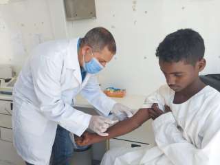 الكشف على 167 مواطن بقرية...