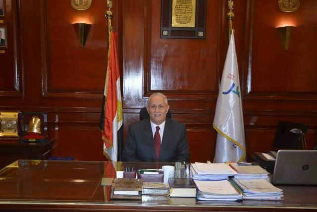المستشار مصطفى ألهم، ،محافظ الأقصر