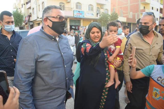 جولة محافظ البحر الأحمر