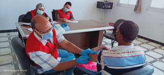 تطعيم الموظفين بالوحدة المحلية لمدينة...