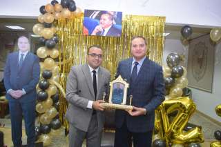 تكريم  الدكتور أحمد عزيز...