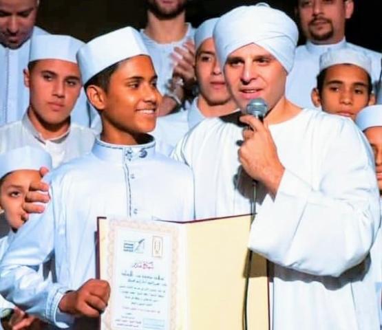 إبن أبو تشت .. موهبة صاعدة في عالم الإنشاد الديني