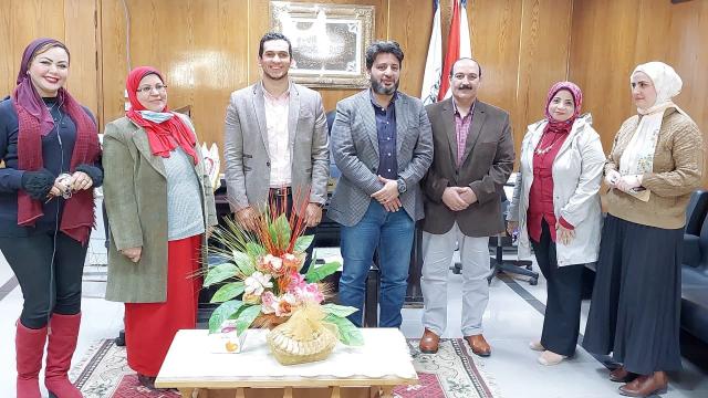 محافظ بني سويف يتابع التجهيزات الخاصة لتشغيل مركز علاج السكري لكبار السن بعيادة السلام
