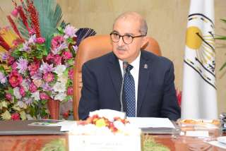 جامعة أسيوط تمنح درجة الدكتوراه...