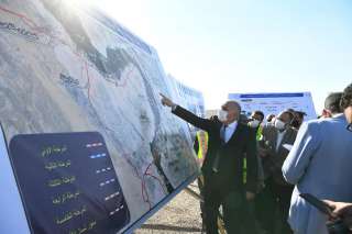 الوزير والداودي يتفقدان مشروع إزدواج...