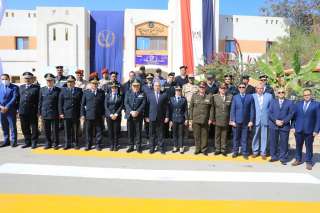 محافظ سوهاج ومدير الأمن ومساعد...