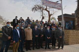 1500 فريق طبي بجميع المراكز...