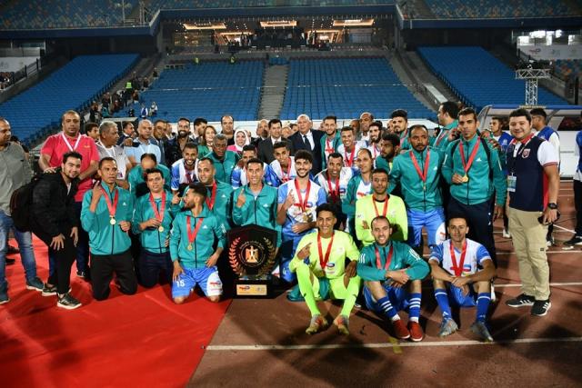 مركز شباب الخارجة بطلًا لدوري مراكز الشباب