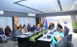 محافظ أسوان يوجه بالإسراع بتنفيذ...