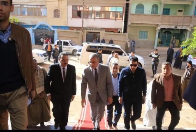 محافظ سوهاج يتفقد نزل شباب الأزهر الجديد