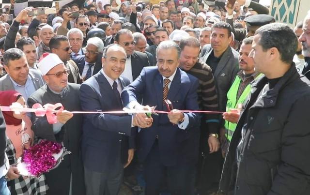 أبو زيد  يفتتح أعمال بناء وتأهيل "المسجد  الكبير"
