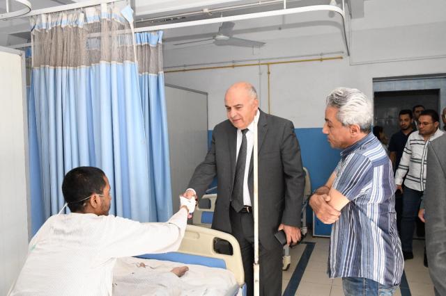 محافظ قنا يفاجئ مستشفى الصدر