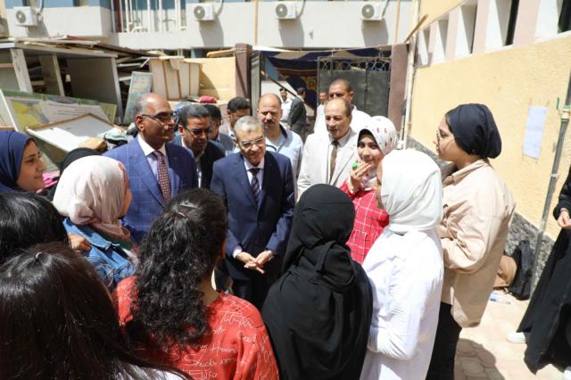 جولة محافظ المنيا