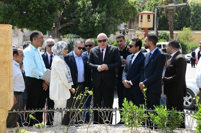 مبادرة " قنا تتجمل "