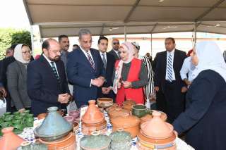 محافظ الفيوم ورئيس جامعة الأهرام...