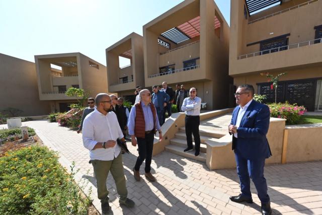 جولة وزير الإسكان