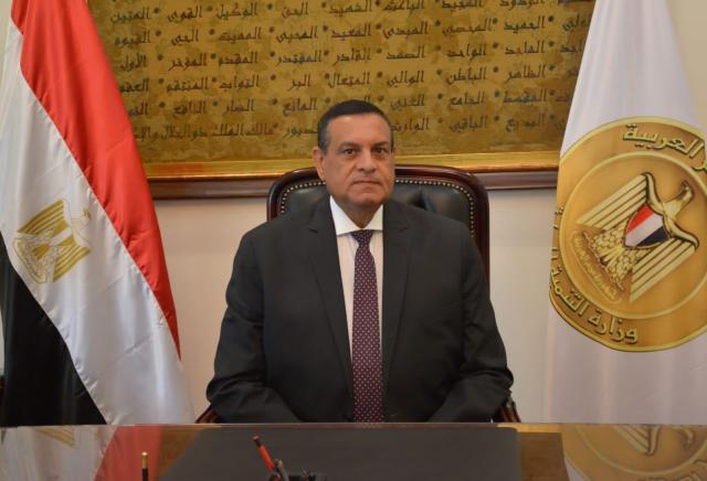 اللواء هشام آمنة، وزير التنمية المحلية