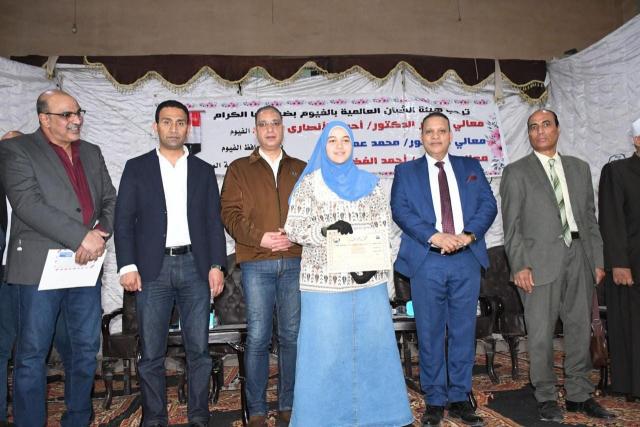 تكريم الفائزين