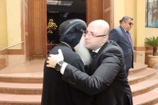 محافظ بني سويف يقدم واجب...
