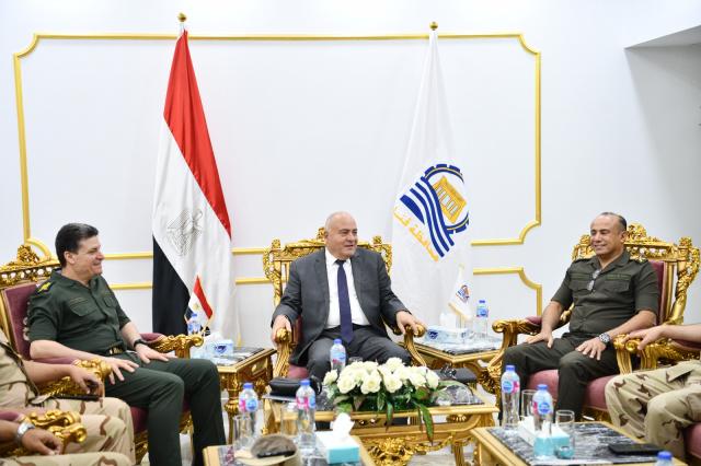 الداودي يستقبل وفد الهيئة الهندسية للقوات المسلحة