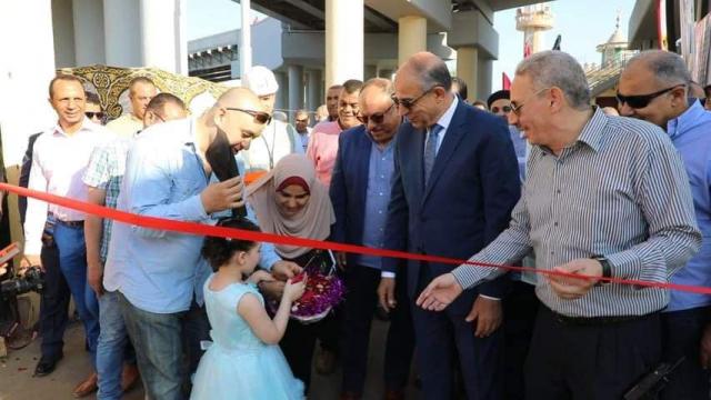 محافظ المنيا يفتتح مجمع مواقف سيارات الأجرة بملوي