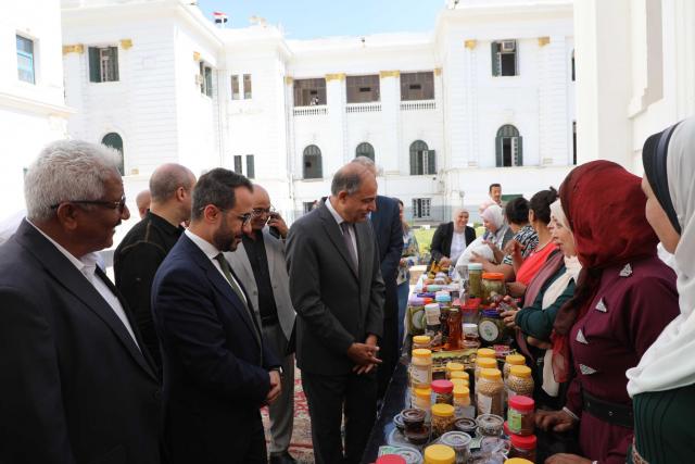 جولة محافظ المنيا