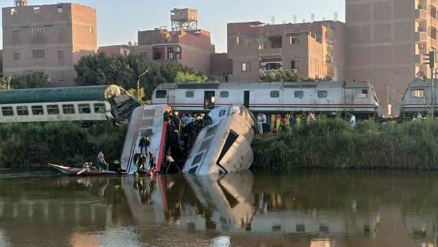 تصادم القطارين