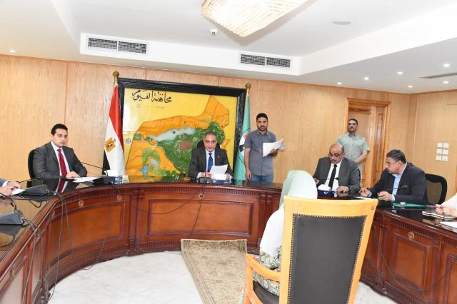 اللقاء الدوري لمحافظ الفيوم مع المواطنين